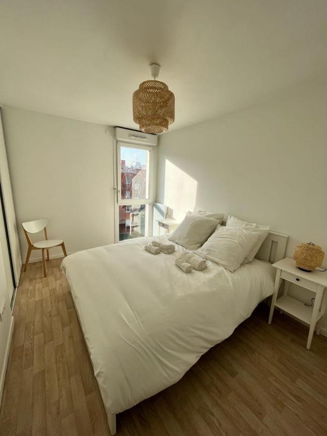 Modern And Bright Apartment Near Paris La Courneuve Buitenkant foto