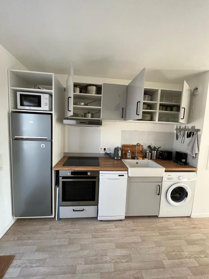 Modern And Bright Apartment Near Paris La Courneuve Buitenkant foto