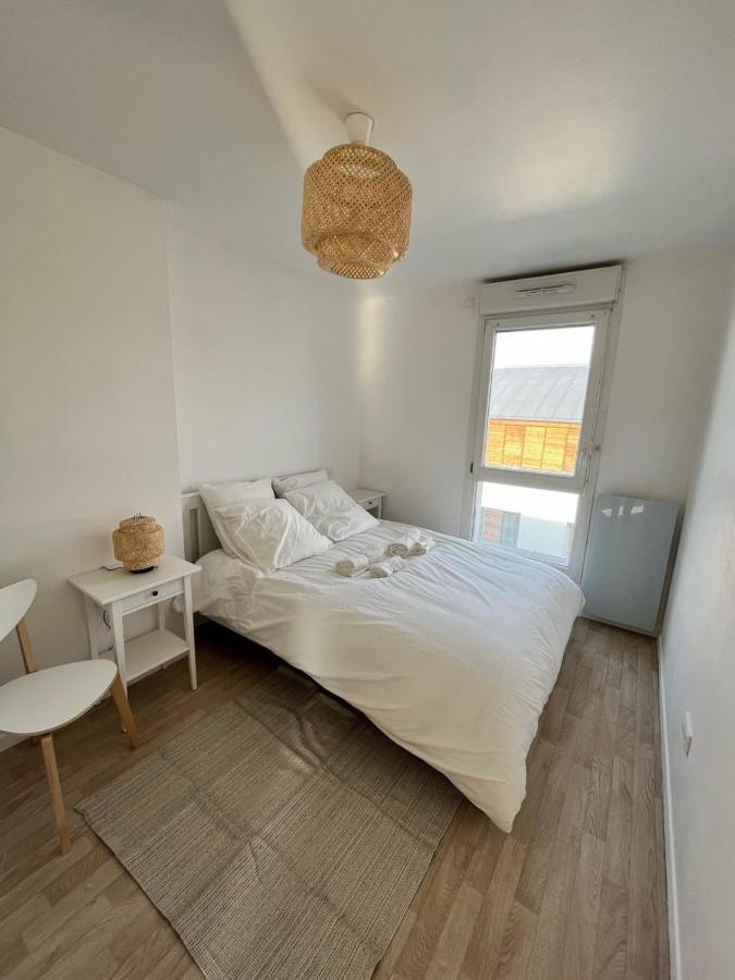 Modern And Bright Apartment Near Paris La Courneuve Buitenkant foto