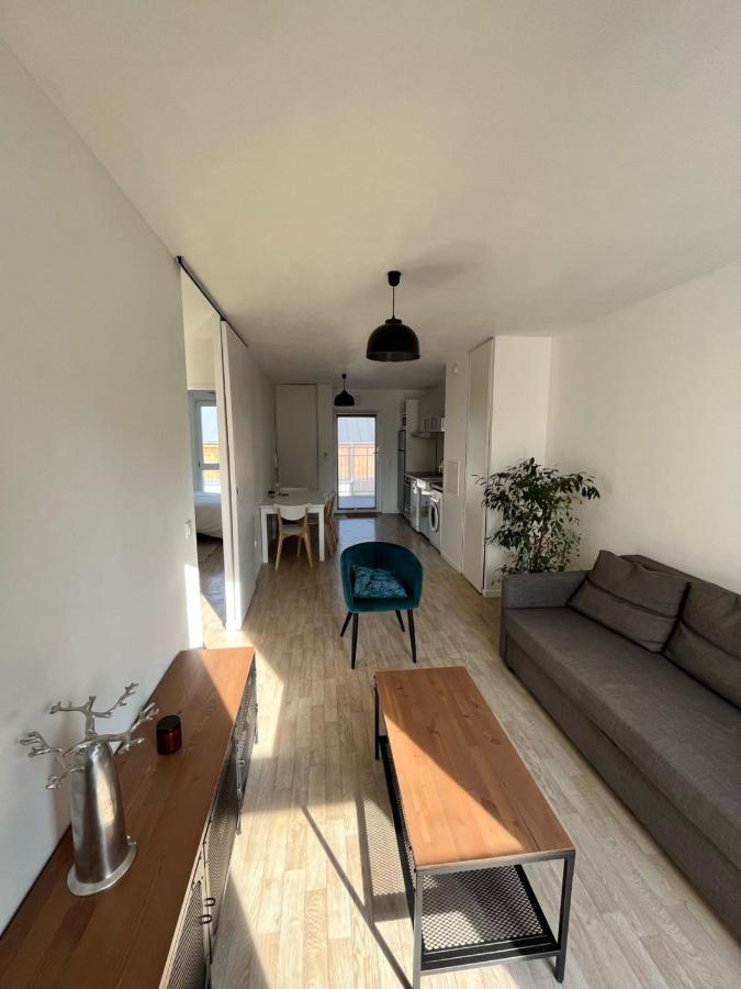 Modern And Bright Apartment Near Paris La Courneuve Buitenkant foto