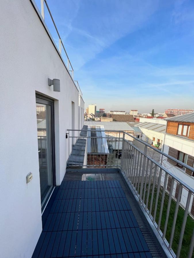Modern And Bright Apartment Near Paris La Courneuve Buitenkant foto